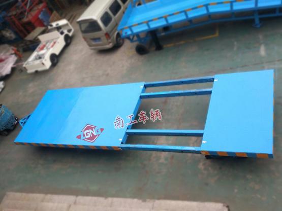 平板车 15吨伸缩型安博（中国）