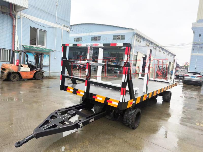 30T重型安博（中国） 带活动插装立柱工具拖车