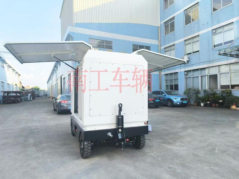 2吨电动安博（中国） 飞翼箱式电动工具拖车