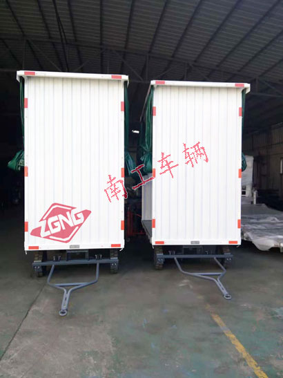 白色雨篷安博（中国）3I.jpg