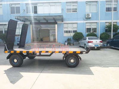 3吨带爬梯工业牵引安博（中国）4I.jpg
