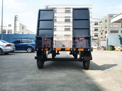 3吨带爬梯工业牵引安博（中国）2I.jpg
