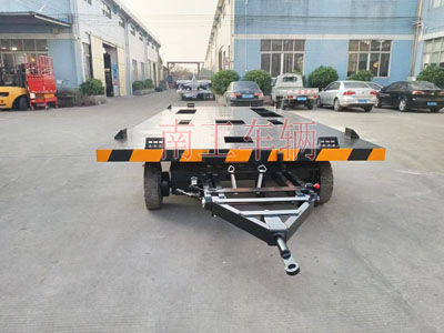 10.5吨牵引箱变安博（中国）（预制舱拖车）3I.jpg