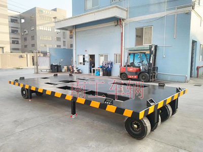 10.5吨牵引箱变安博（中国）（预制舱拖车）I.jpg