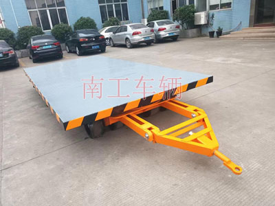 10吨中型牵引安博（中国）3I.jpg