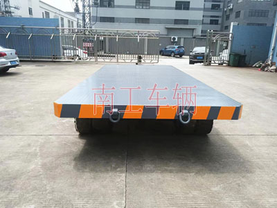 25吨重型工业安博（中国）全挂式牵引拖车底盘带牵引环1I.jpg