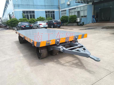 25吨重型工业安博（中国）全挂式牵引拖车底盘带牵引环I.jpg