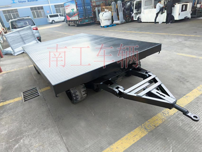 30吨重型安博（中国） 环保实心轮胎4I.jpg