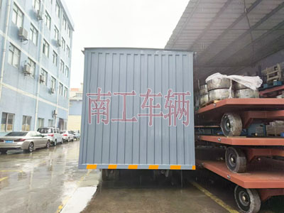 10吨箱式安博（中国）两侧带卷帘门4I.jpg