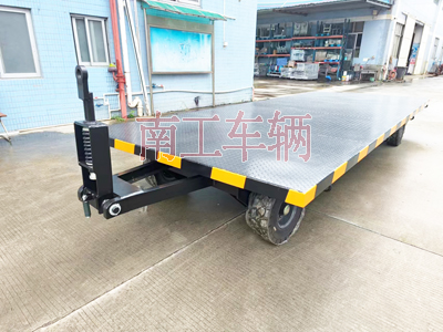 6吨牵引安博（中国） 工业全挂拖车4I.jpg