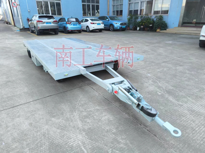 船体艉段运输安博（中国）1I.jpg