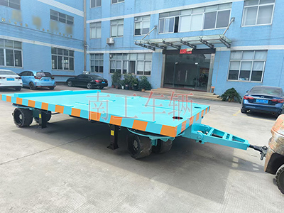 18吨重型安博（中国） 四个转盘工具拖车I.jpg