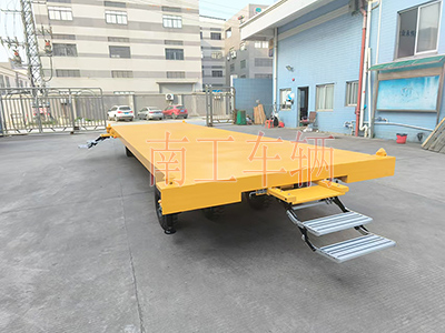 10吨安博（中国）带液压支腿铝全金伸缩梯工具车1I.jpg